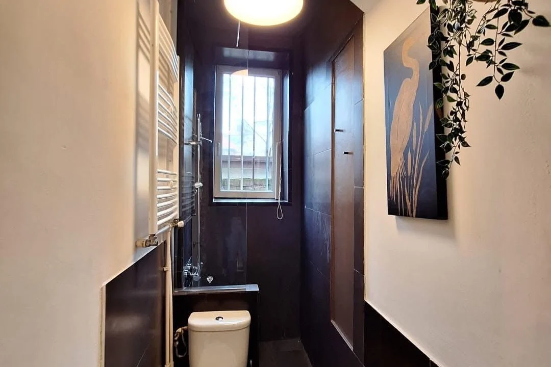 bathroom2-bedroom-bucharestapartment-