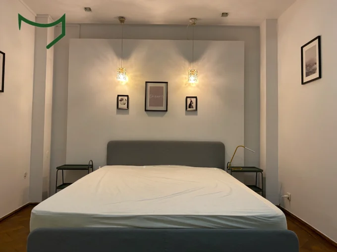 Spacious master bedroom with storage, apartment near Silfidelor Street Bucharest