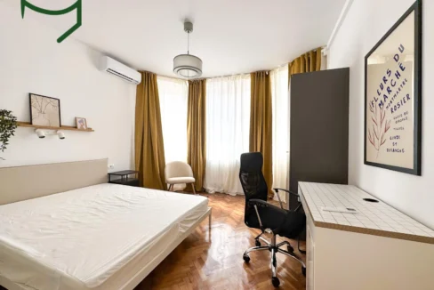 Main bedroom with double bed, 3 bedroom apartment 12 Cluceru Udricani Street Bucharest