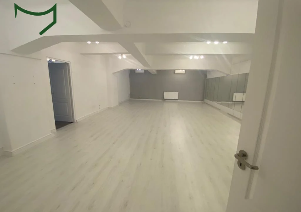 commercial-space-walter-maracineanu3