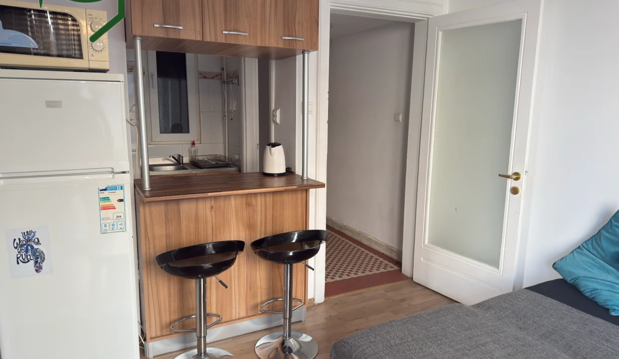 kitchen-2-bedroom-apartment-22-ion-campineanu-street-bucharest
