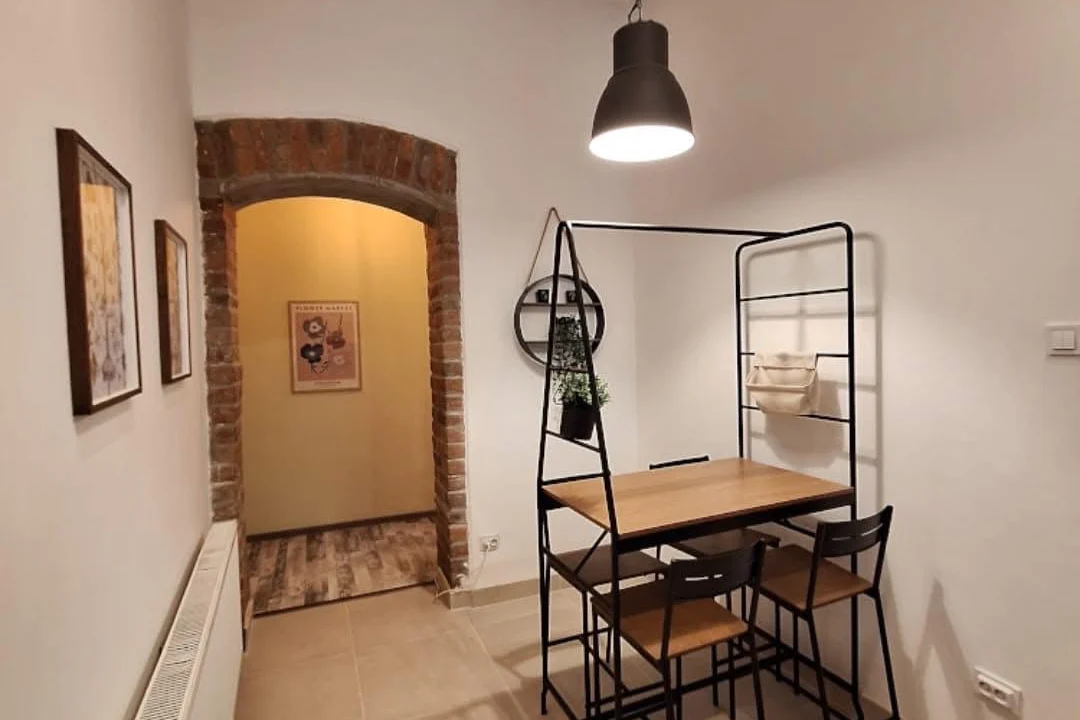 living-2-bedroom-bucharestapartment- (2)