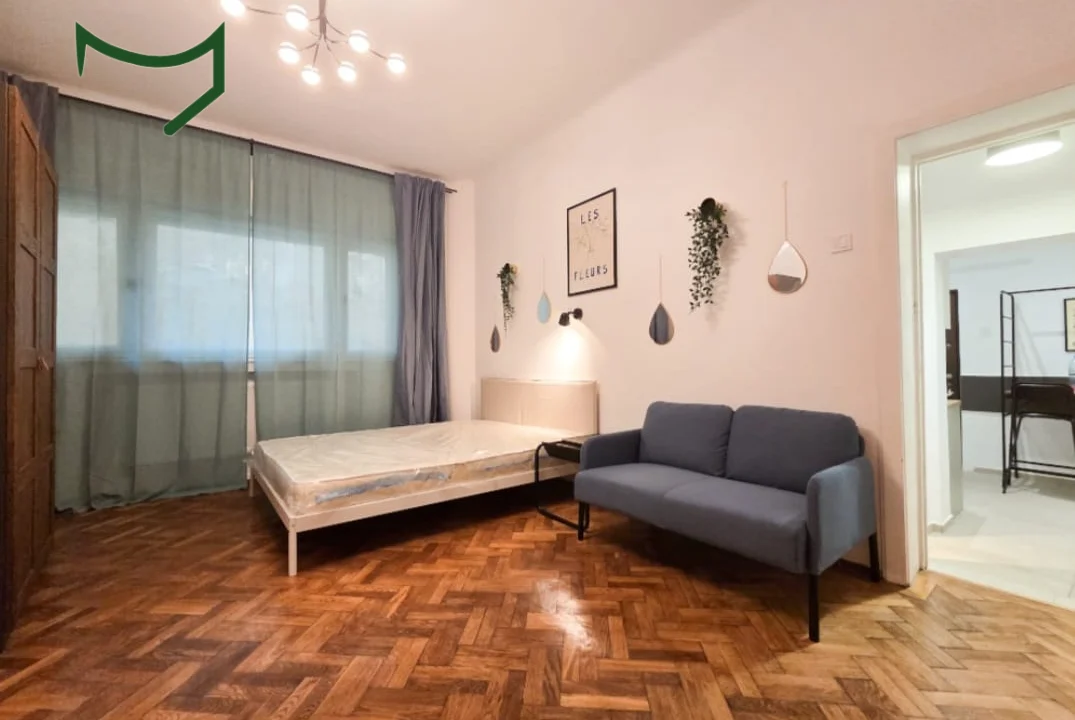 sleeping-room-1-bedroom-apartment-29-spatarului-bucharest